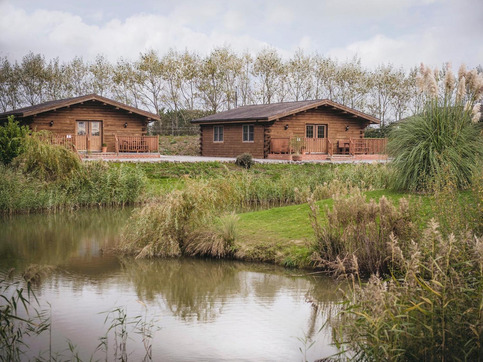 Lake View Lodges - 25074 Old Leake Exterior foto